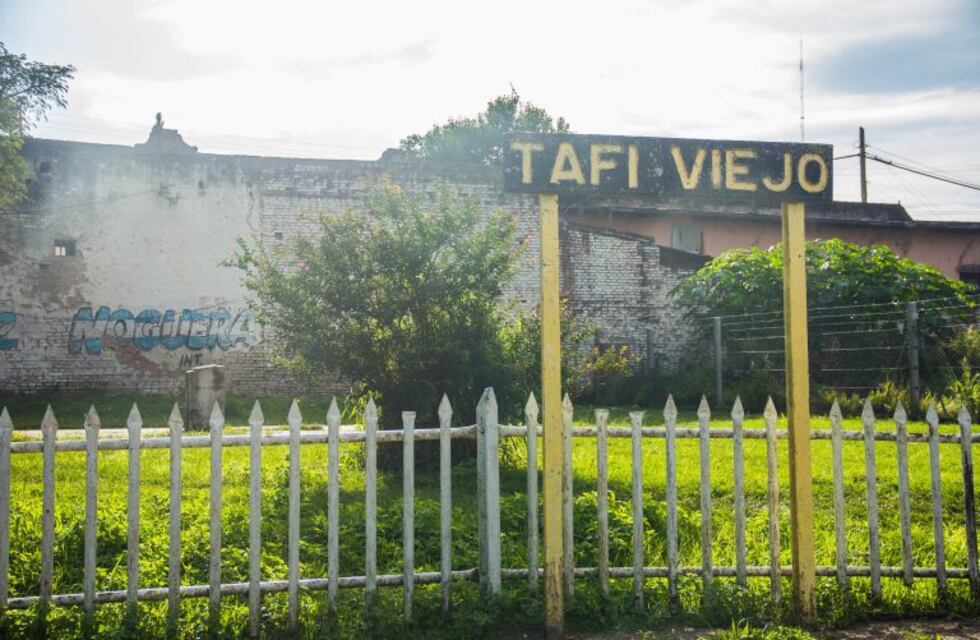 Recuperan archivos de los talleres ferroviarios de Tafí Viejo