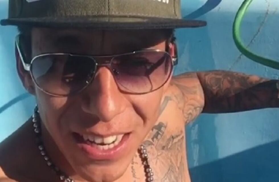 ¡Desopilante! Futbolista de Banfield parodió el video de "Hola, soy Anto"