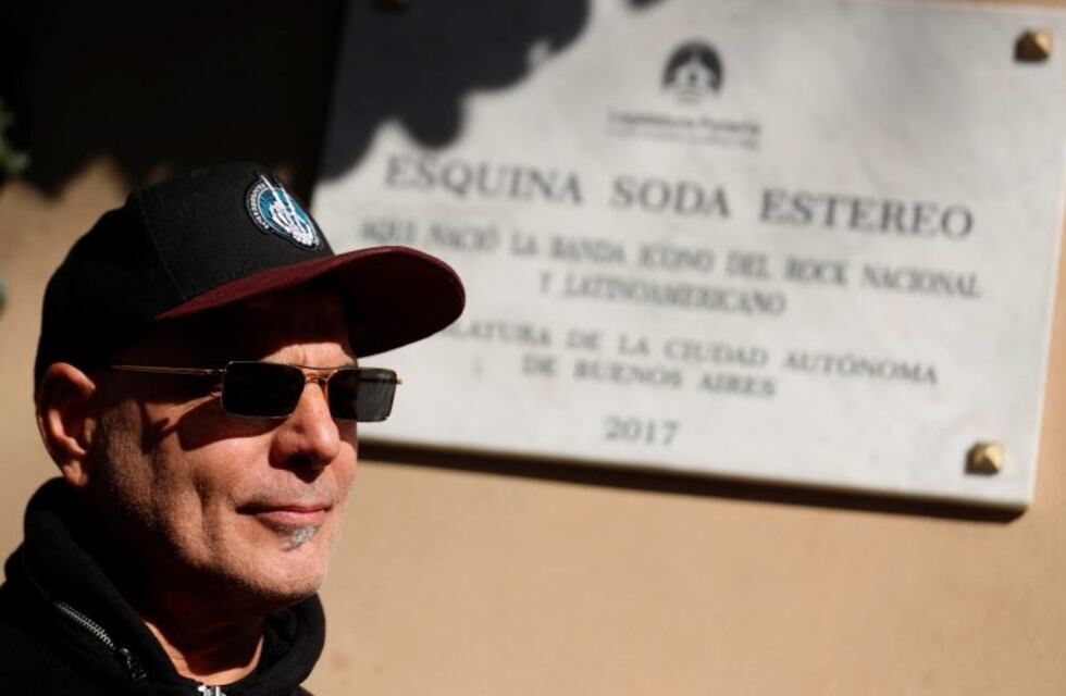 Tras el papelón, la Legislatura porteña retiró la placa de Soda Stereo
