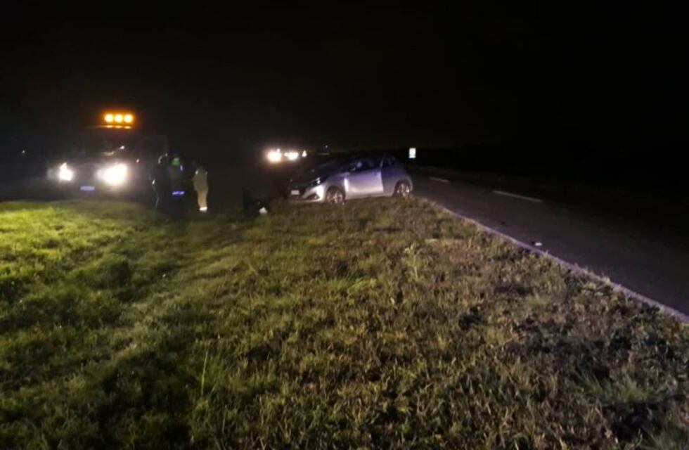 Fue dado de alta el procurador de la Corte luego de volcar en la autopista a Santa Fe