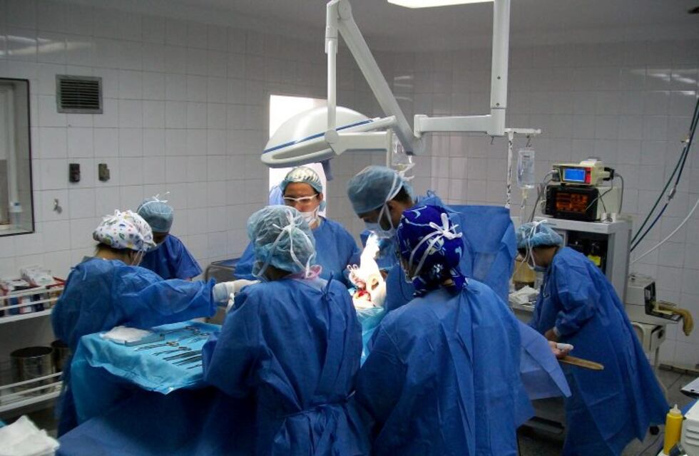 Le tenían a extirpar un testículo pero cometieron un error