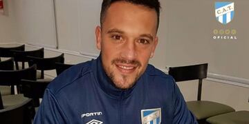 Mathias Abero firmó su contrato y se unió al plantel en Salta\u002E