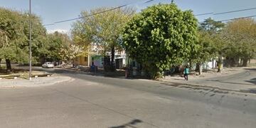 Un vehículo colisionó en Francia y Uruguay\u002E (Street View)