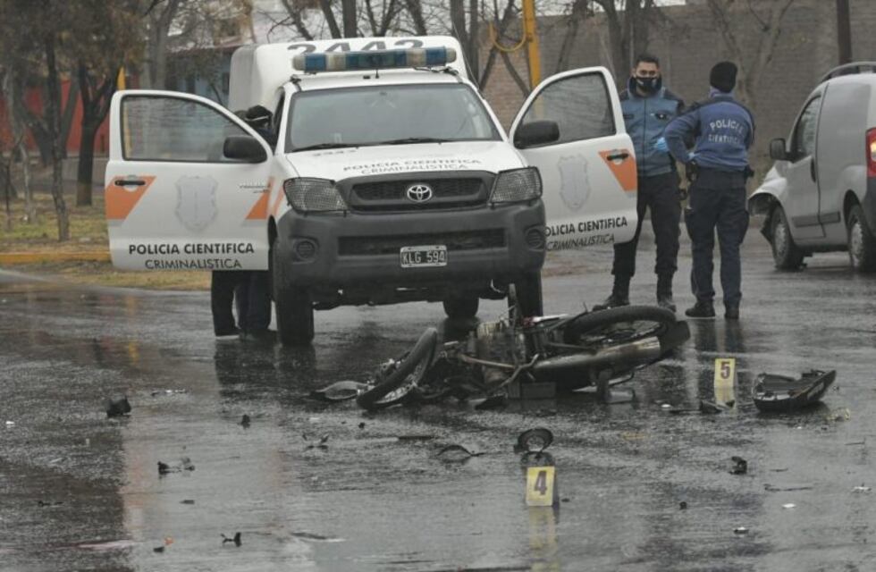 Murió un motociclista tras chocar con una camioneta en Luján de Cuyo
