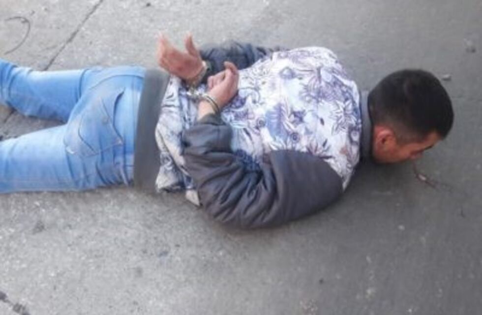 Persiguió a un ladrón y evitó que le robe el celular