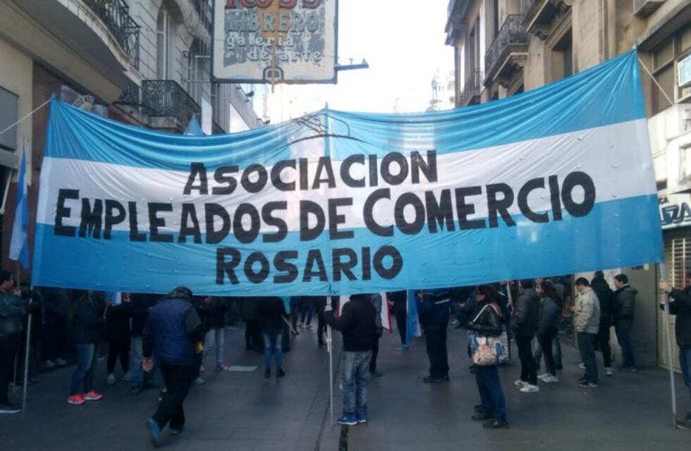 Movilización de mercantiles por el despido de 25 trabajadores