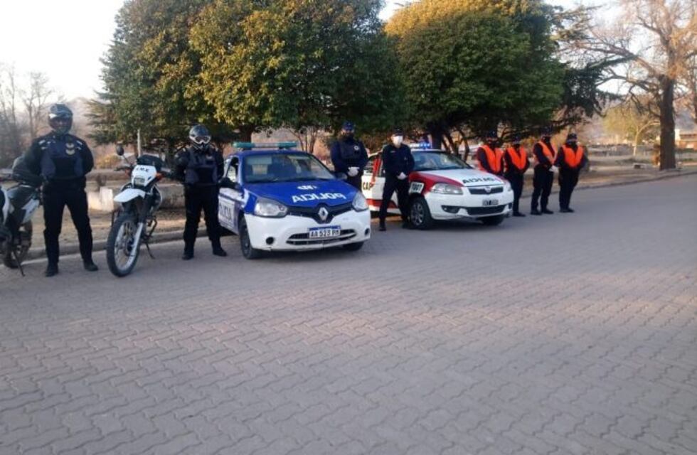 Feriado con controles policiales en diferentes localidades de Punilla