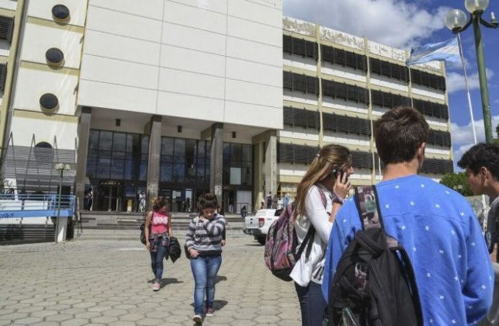 Donación de equipos de investigación para la UNPSJB