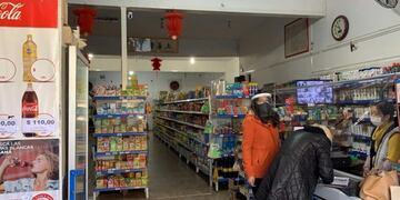 Clausuran supermercado chino de zona oeste: vendía 50% más caro (LT8)
