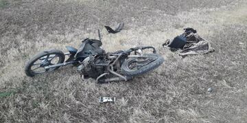 Así quedó la motocicleta luego del impacto\u002E