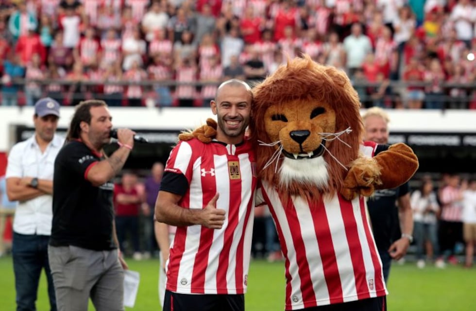 Mascherano fue presentado en Estudiantes: "Es un reto para mi"