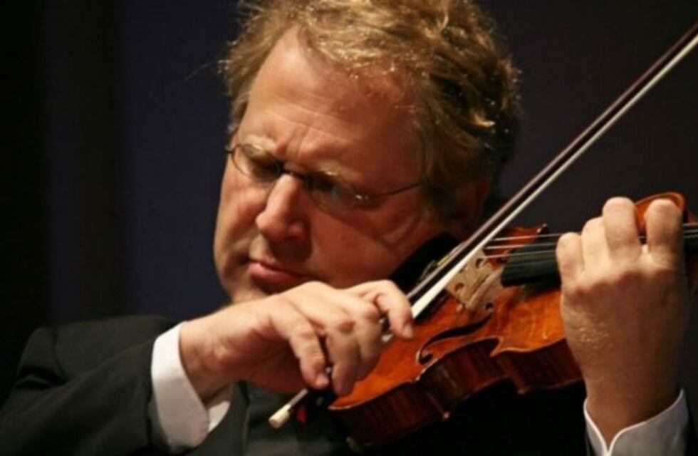 El violinista Shlomo Mintz prepara un concierto por el Día de la Paz