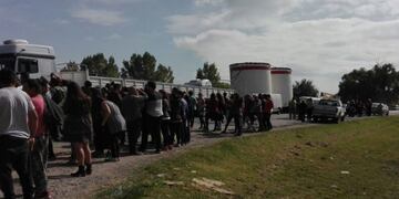 En San Carlos cortaron la Ruta 40 en protesta por el fracking