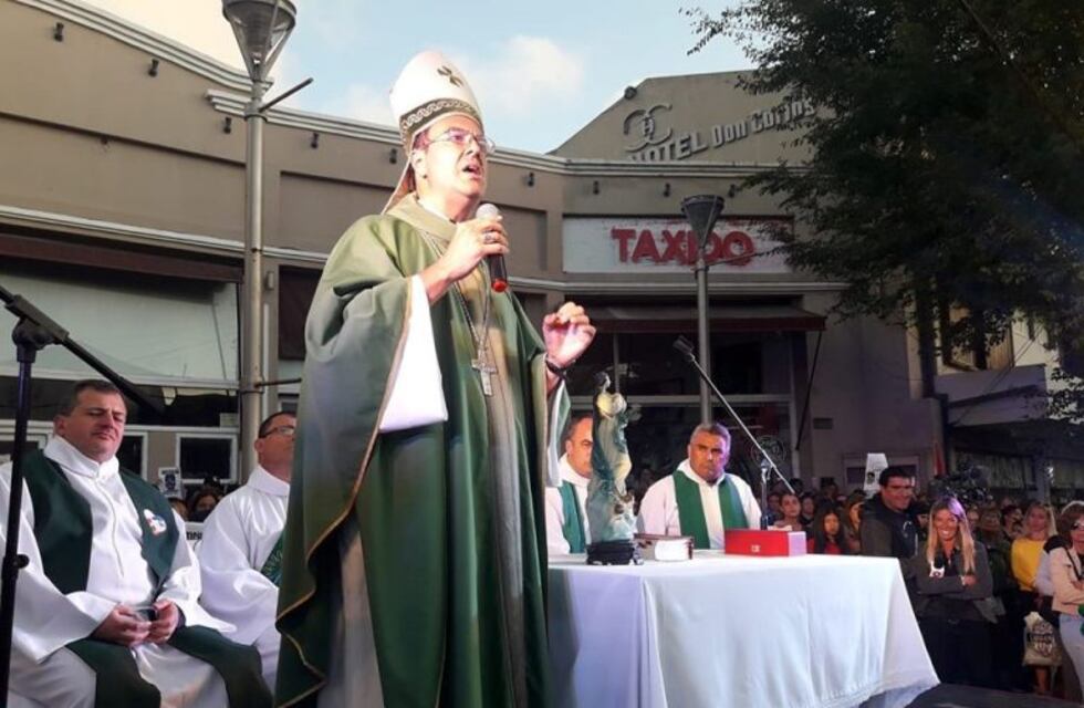 Emotiva misa del obispo de Mar del Plata en Villa Gesell, a un mes del asesinato de Fernando Báez Sosa