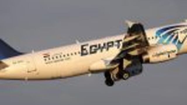AVI06 ESTAMBUL (TURQUu00cdA) 15/12/2016.- Fotografu00eda de archivo fechada el 21 de abril de 2012, que muestra al vuelo EgyptAir Airbus A320 con registro SU-GCC en el aeropuerto de Estambul, en Turquu00eda. Las autoridades egipcias han anunciado hoy, 15 de diciembre