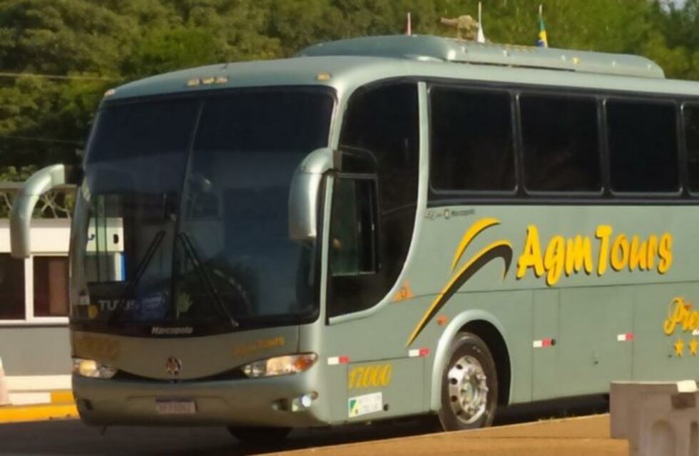Turista chino hizo activar el protocolo por el coronavirus y aislaron un colectivo brasilero