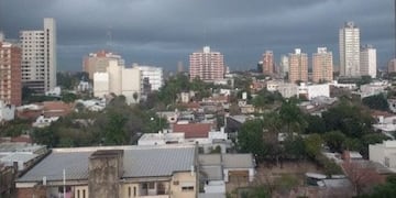 Arranca el día con amenaza de lluvia en la capital chaqueña\u002E (Web)\u002E