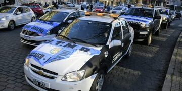 Los empleados municipales protestaron este jueves por las calles de Rosario\u002E (Twitter)