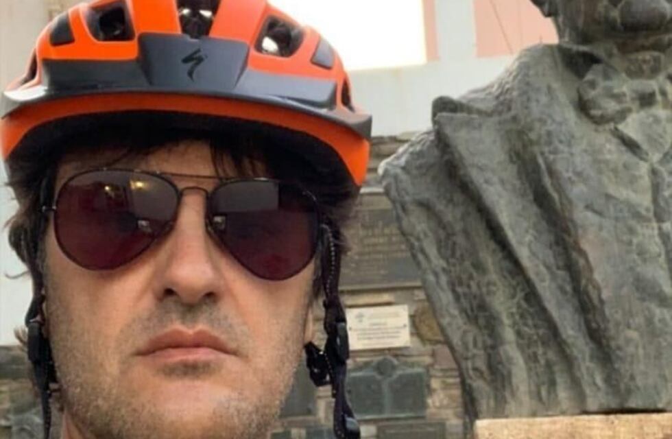 Ciro, de paseo en bicicleta por San Juan