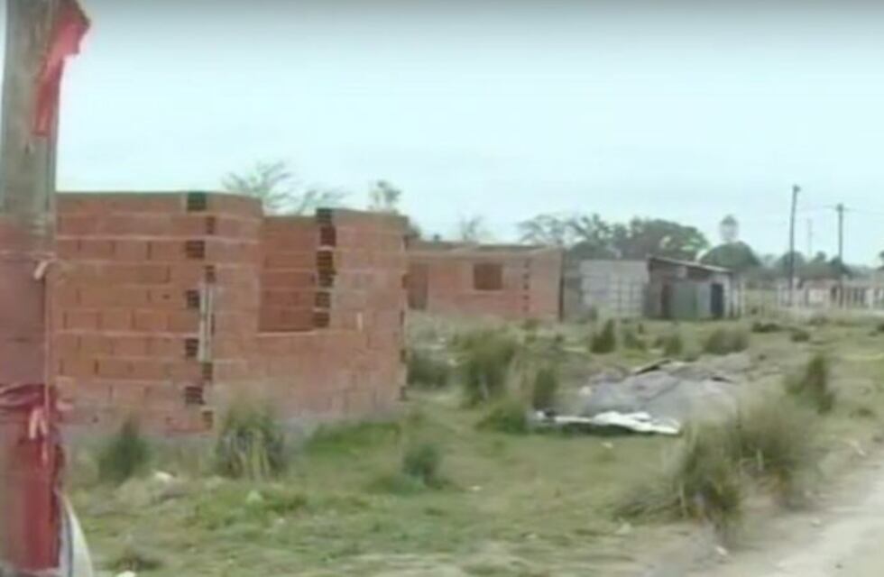 Vecinos del barrio San Francisco piden luz: Queremos pagar"