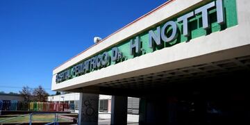 El Ministerio de Salud dispuso armar una estructura tipo hospital de campaña en el playón frente a la guardia del Notti. Gentileza