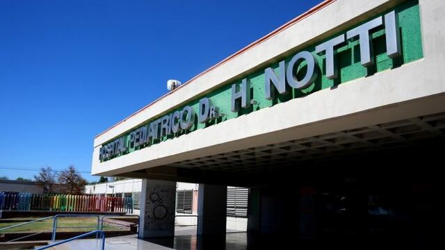 El Ministerio de Salud dispuso armar una estructura tipo hospital de campaña en el playón frente a la guardia del Notti. Gentileza