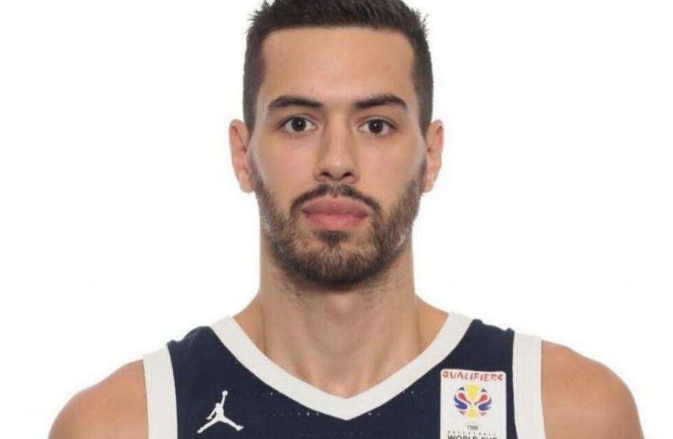 Orgullo de la Gloria: el Faca Piñero con la de la Selección