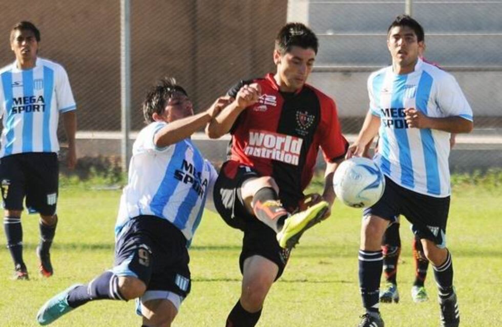Fútbol: Andino y Tesorieri volvieron a las prácticas