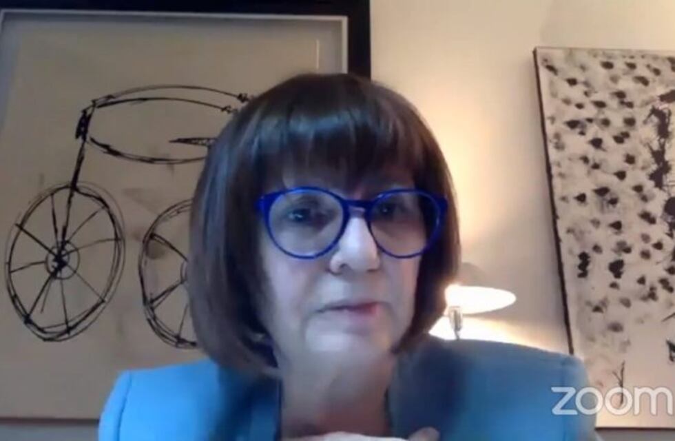 Patricia Bullrich y Ernesto Sanz se tiraron flores y repartieron palos para todo el macrismo