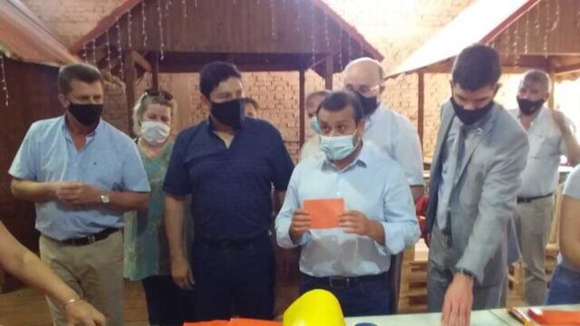 El gobernador entregó subsidios al sector productivo de Alem