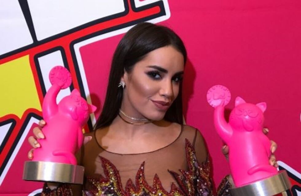 Lali Espósito se llevó dos premios, cantó en vivo y revolucionó los MTV Miaw 2017