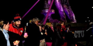 El Gorosito se iluminó de rosa