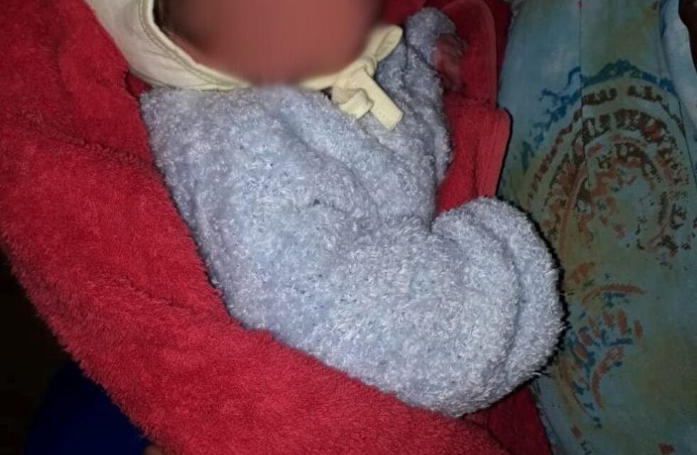 Rescataron un bebé abandonado en una construcción