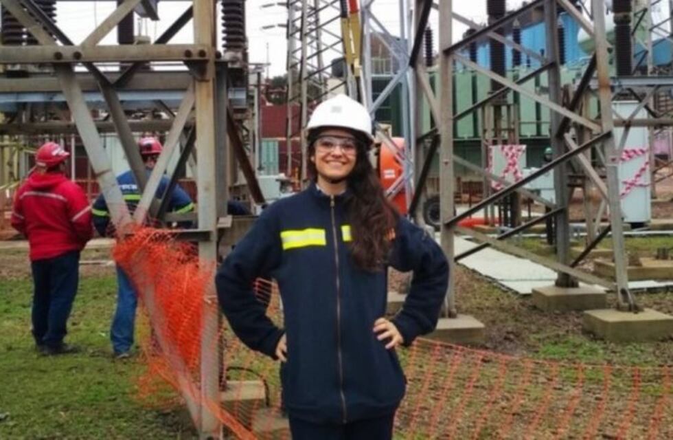 Estudia ingeniería electricista, tiene el mejor promedio de la UBA y es la única mujer de su clase