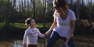 (Instagram: @juanarepettook)