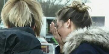 El dolor de la hermana de Emiliano Sala al visitar el homenaje a su hermano\u002E