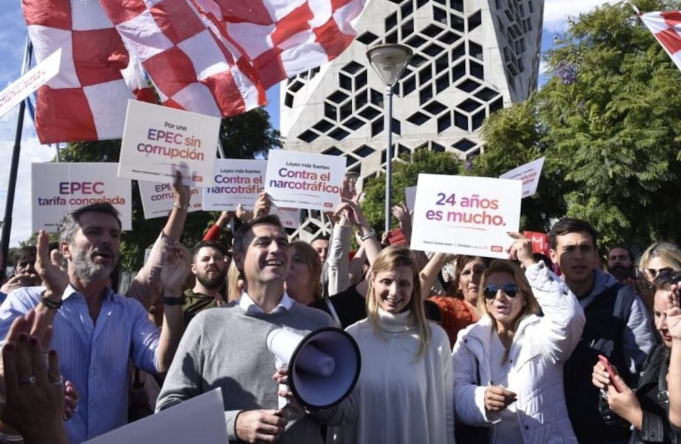 En fotos: Mestre cierra campaña en puntos destacados de la ciudad