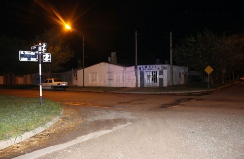 Quemaron un móvil policial asignado a la custodia de un testigo clave por un homicidio