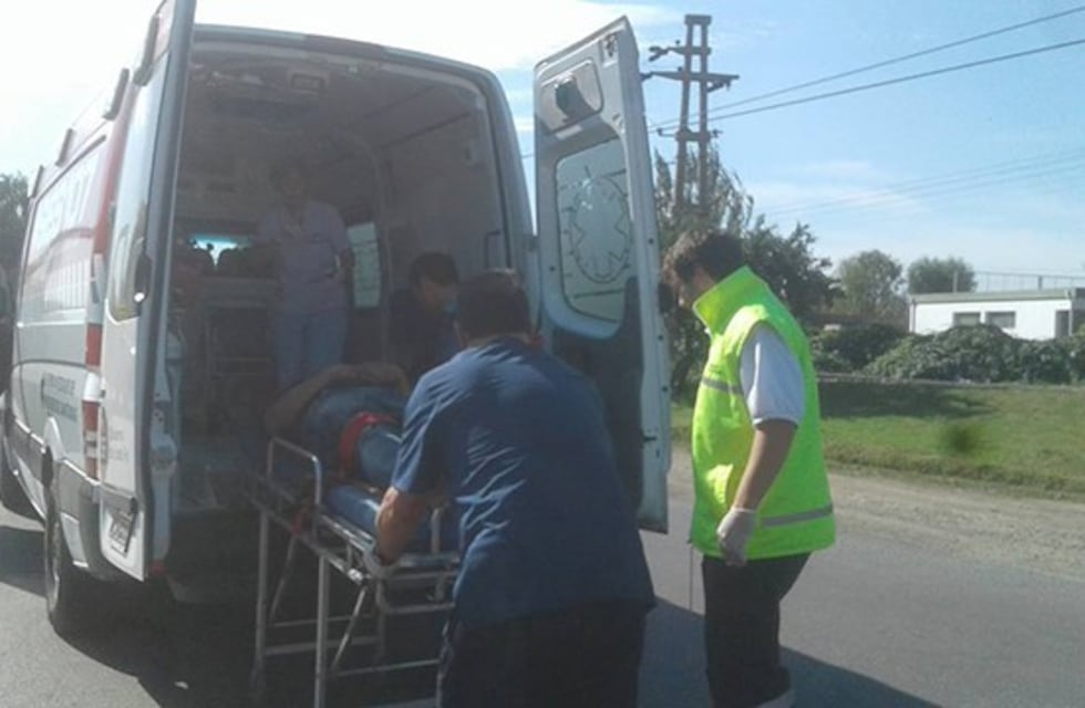 Motociclista resultó herido tras choque con un colectivo