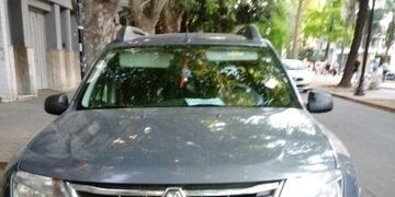 El Renault Duster fue vista sobre Oroño 131\u002E (@lacapital)