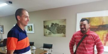 El intendente Luis Picat recibió a la academia de baile jujeña que fue estafada (Prensa Municipio)