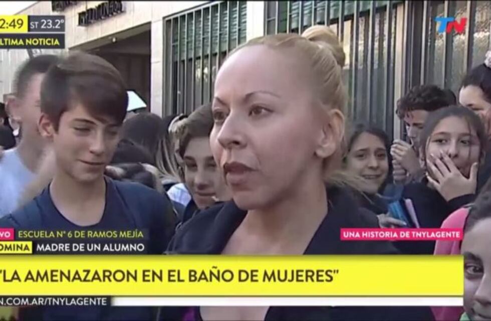 Cuatro chicos golpearon a una alumna en el baño de un colegio de Ramos Mejía