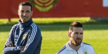Scaloni y Messi (Foto: Cati Cladera/EFE)