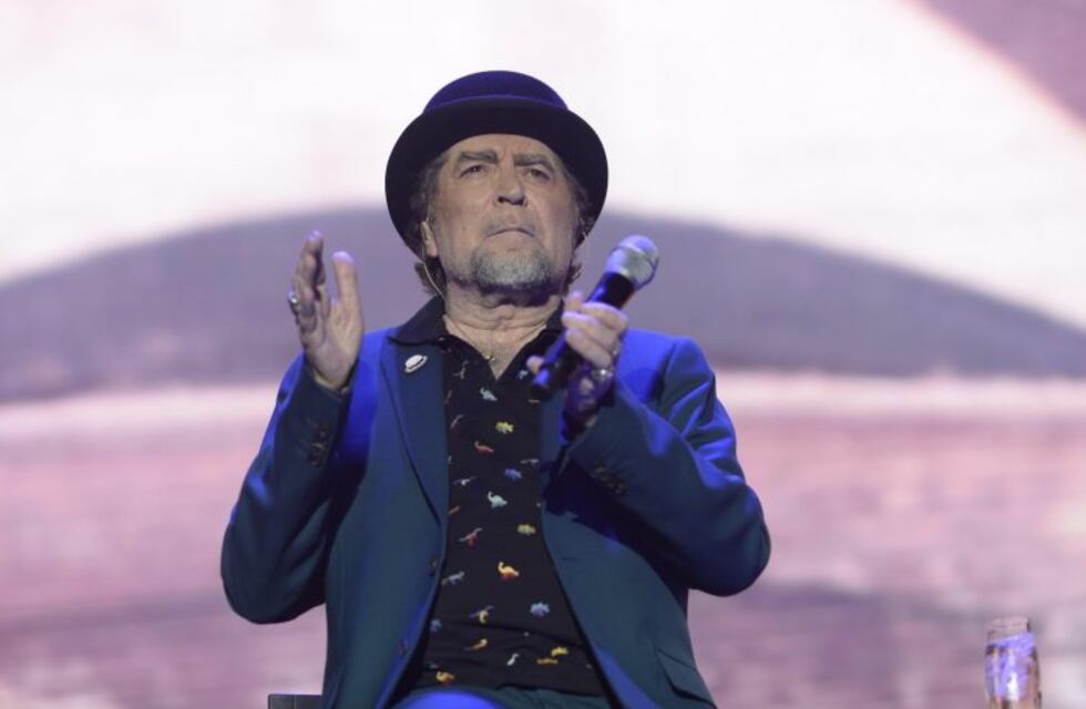 Joaquín Sabina continúa con una recuperación "favorable"