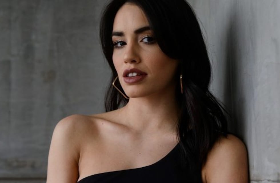 Lali Espósito cautivó a sus seguidores con una foto sensual: escotazo y mensaje sugerente
