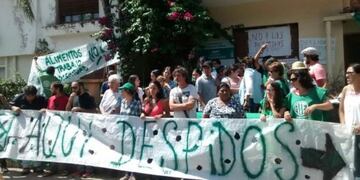 Imagen archivo\u002E Anuncian 600 despidos para el país\u002E