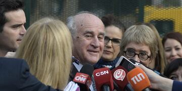 "Cristina va a cumplir el rol institucional que el pueblo le asignó", afirmó Oscar Parrilli