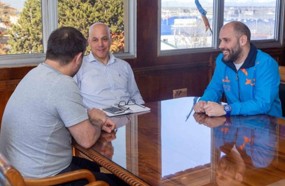 Gobierno y Municipalidad de Ushuaia reafirman compromiso de trabajo conjunto en deportes
