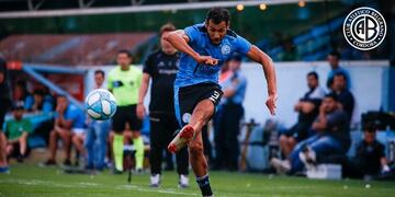 El Mono Juan Quiroga será titular este sábado en Río Cuarto\u002E E integró el plantel en la última victoria como visitante, hace 18 meses en La Plata\u002E