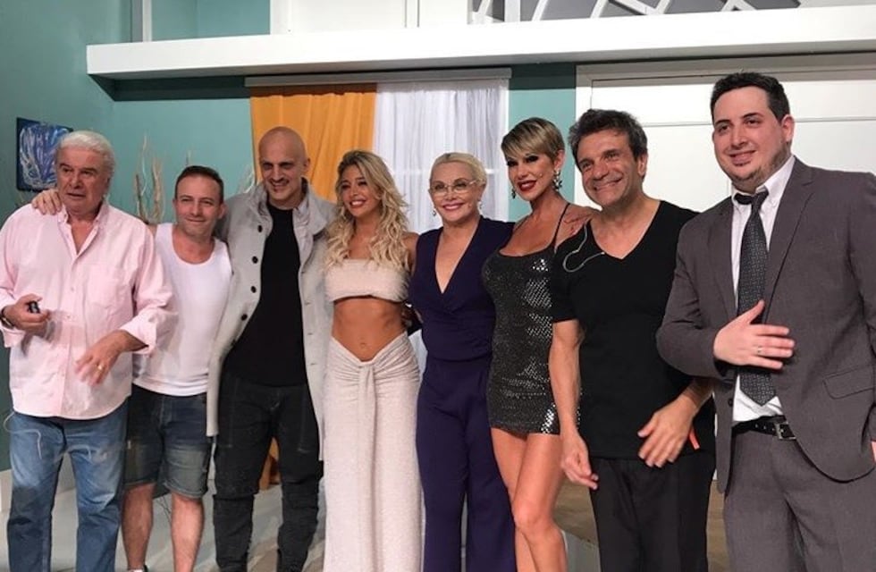 Una fuerte pelea entre Sol Pérez y Mónica Farro hace peligrar la obra de Carmen Barbieri